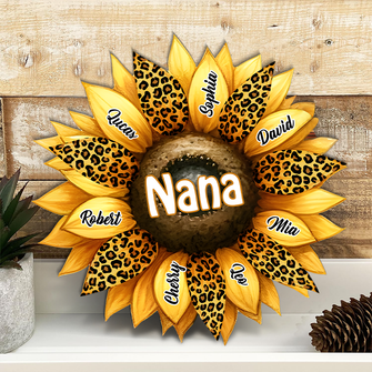 Nana, Mom, Auntie Family Sunflower - Personalized Door Signs Gift For Family