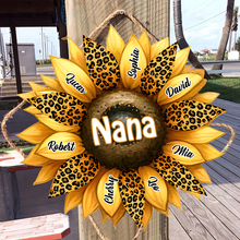 Nana, Mom, Auntie Family Sunflower - Personalized Door Signs Gift For Family